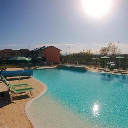 מרינה די מונטנרו Lianna Beach Resort מראה חיצוני תמונה